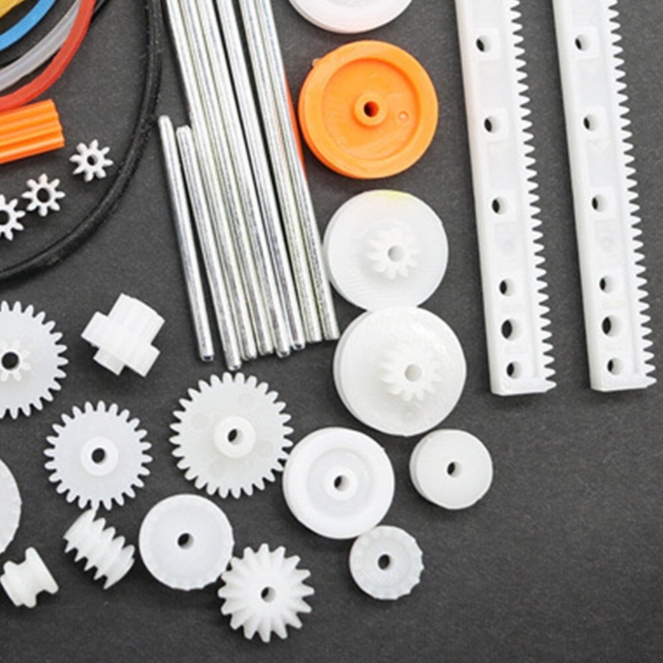 82Pcs Plastic Gears Set Model Kits Car Accessories DIY Craft Parts For