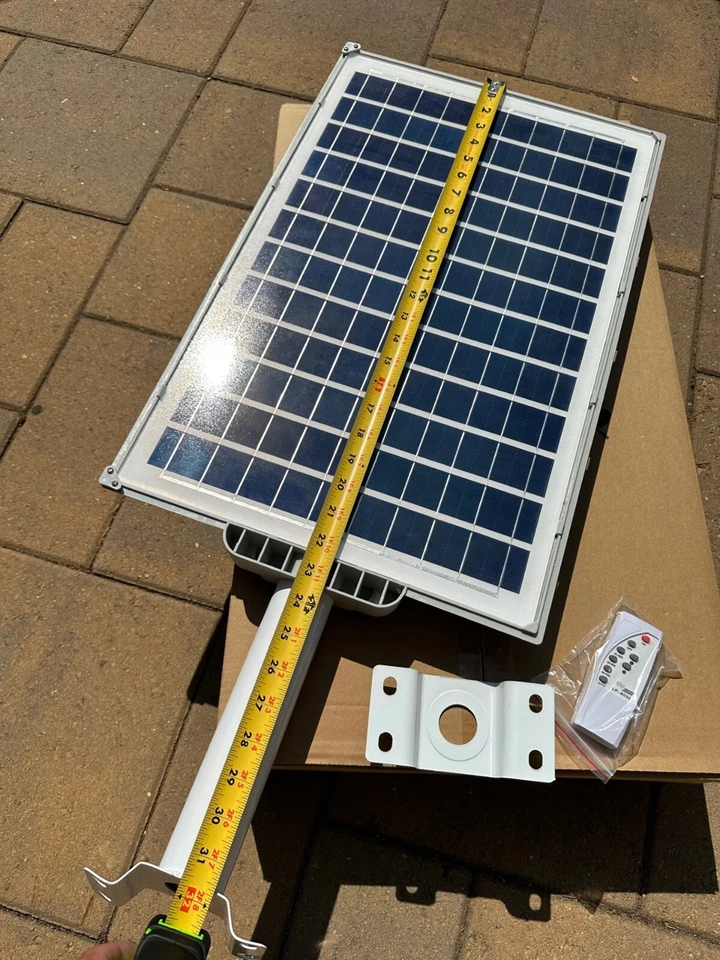 3000W Commercial Super Large Solar Street Lights Outdoor Dusk to Dawn remote - Image 2 of 4