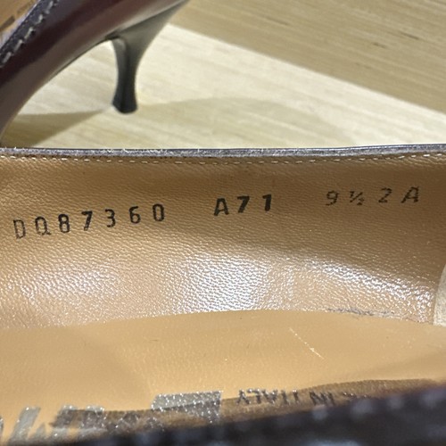 Zapatos de salón Salvatore Ferragamo para mujer punta granate tacón alto 9,5 estrechos 2A - Imagen 7 de 11