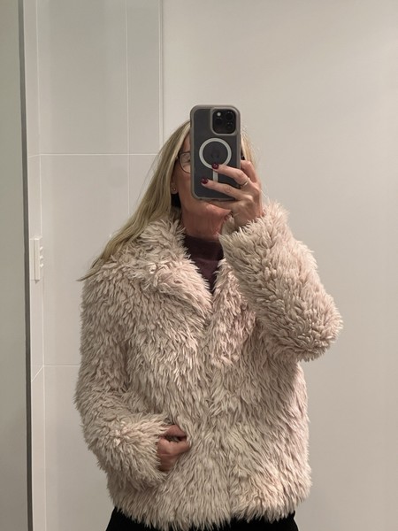 Finders Keepers Beige Faux Fur Jacket, Collared Open Front Pockets, Size S
