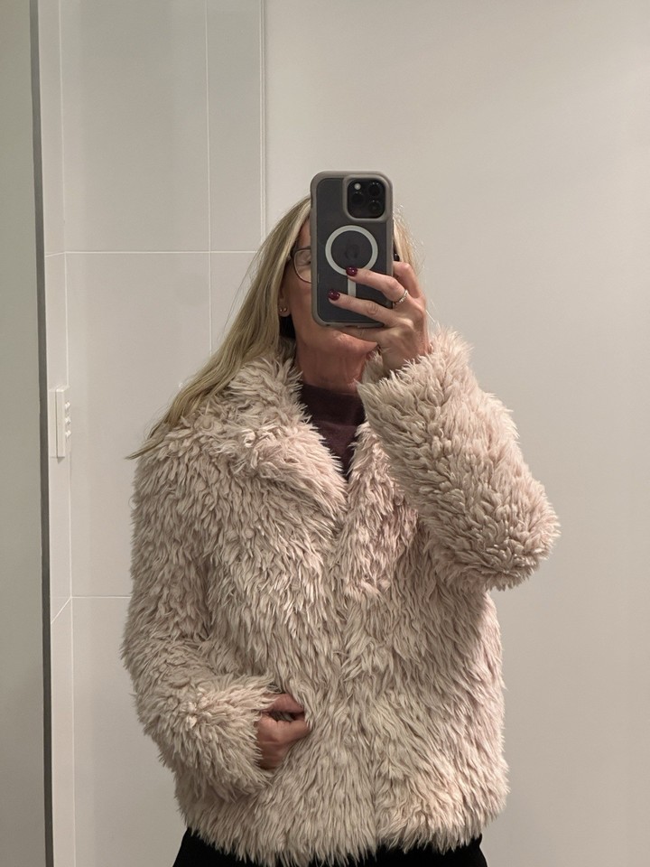 Finders Keepers Beige Faux Fur Jacket, Collared Open Front Pockets, Size S