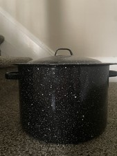 Vintage Black Speckled Enamelware 9 quart Stock Pot And Lid 10 1/2" diameter