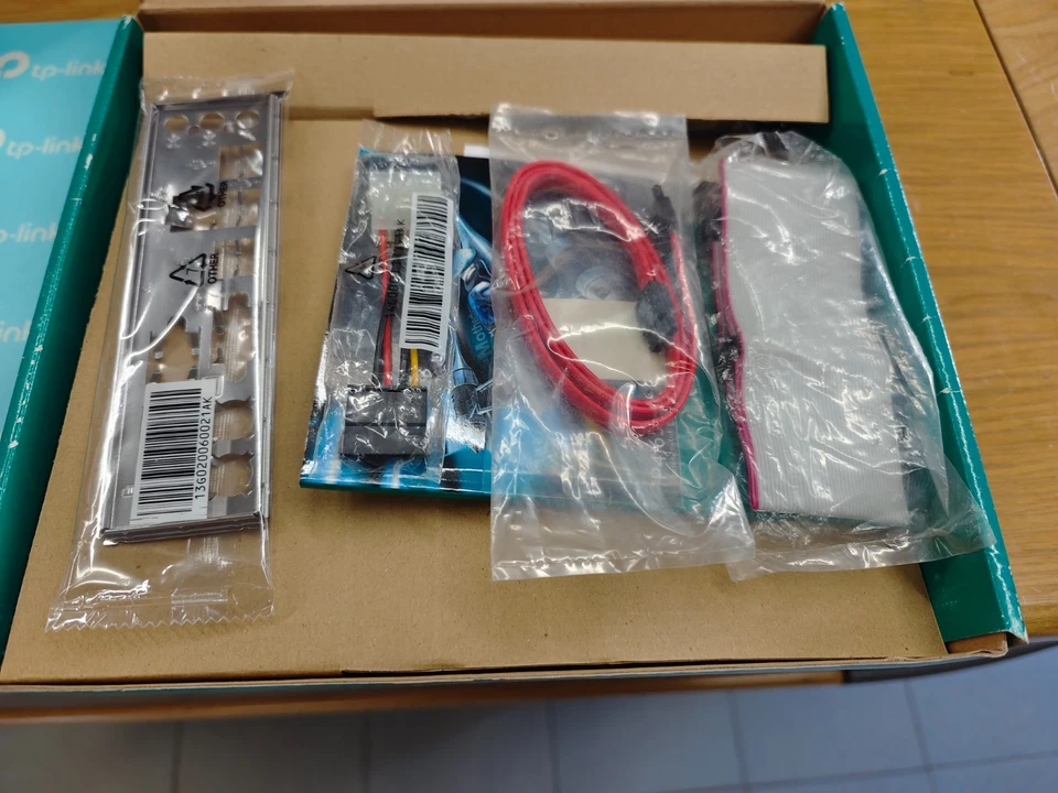 SCHEDA MADRE ASROCK P4i65G - Socket 478 - Immagine 2 di 4