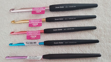 Preowned 5 Ergonomic Susan Bates Crochet Hooks Sizes G,H,I,J, and L