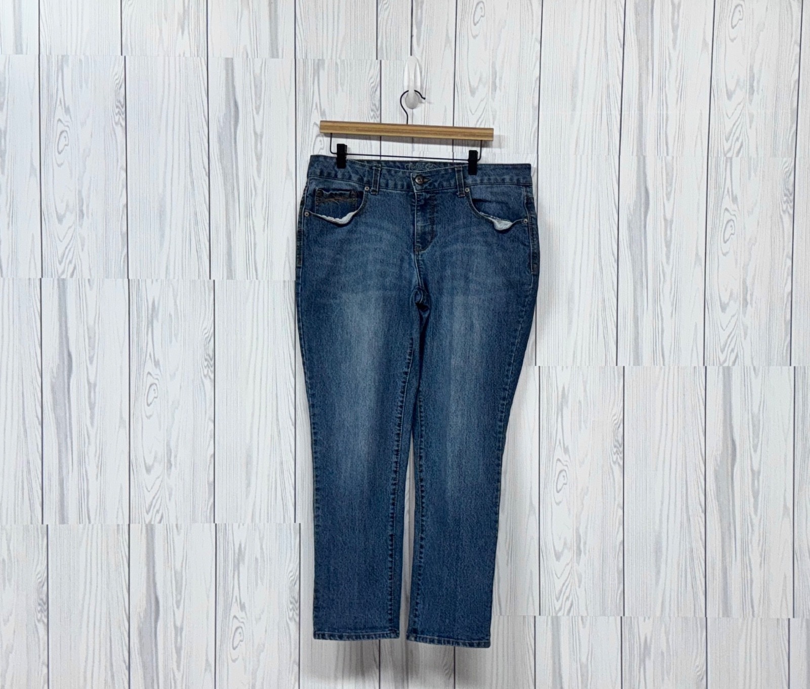 Faded Glory jeans womens size 14 petite straight leg slim mid rise medium wash