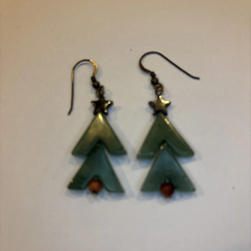 Brincos perfurados de árvore de Natal de jade - Imagem 2 de 3