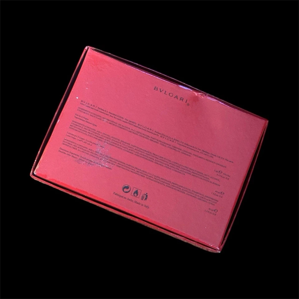 Bulgari Au The Rouge Eau Parfumee Colonia, Loción Corporal y Emulsión After Shave Foto 3 de 3