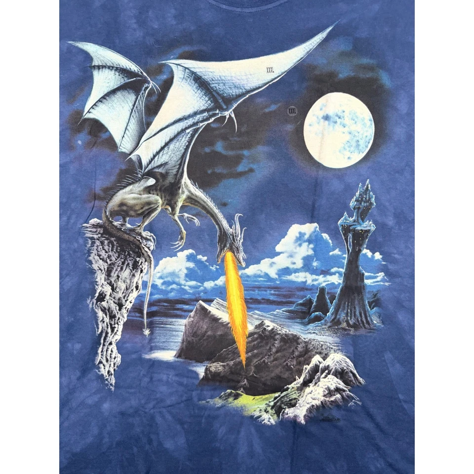 Camiseta Gráfica The Mountain Dragon Para Hombres XXXL Azul Tie Dye Fantasía Luna de Fuego Nueva con Etiquetas - Imagen 4 de 4