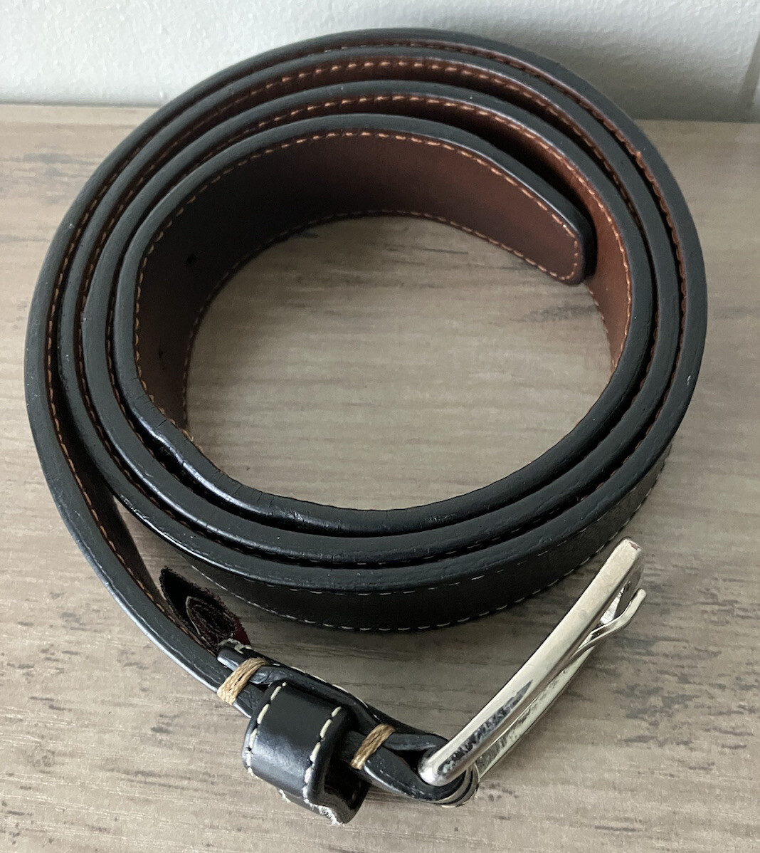 Cole Haan Leather Belt 42 Casual/Dress Solid Silver Tone  display picture 1
