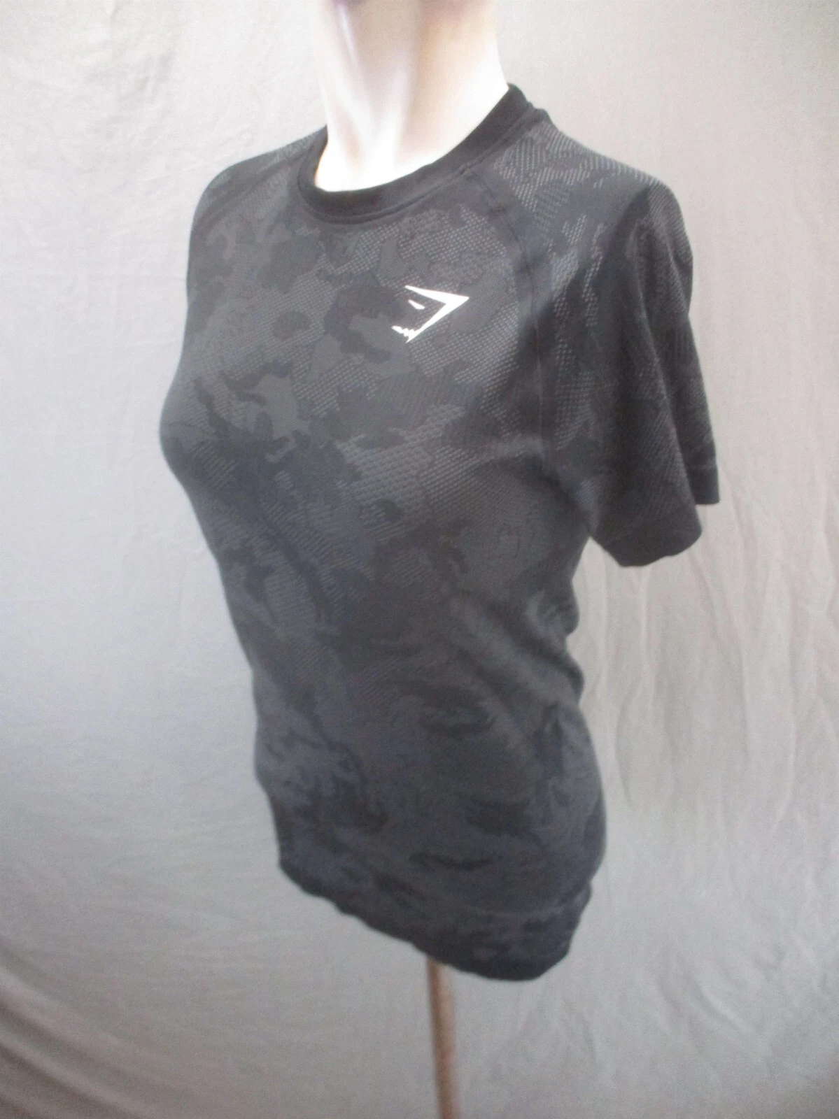 gymshark crew neck short sleeve breathable athletic shirt