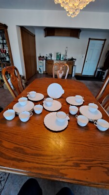 Gladstone Bone China Old Grecian Flute Luncheon  12 Plate & Cups Made In England