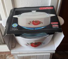 VINTAGE PYREX PYROFLAM 2.25 LITE CASSAROLE DISH WITH LID