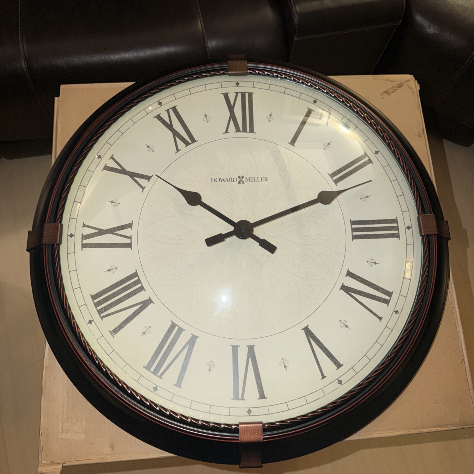 Howard Miller Wall Clock 625-498 - Vintage Metal Clock. Pre-owned