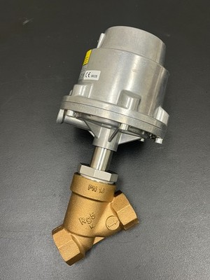 GEMU Pneumatic Angle Seat Globe Valve, 514-40D-1-9-51-2 , DN40 (1-1/2'')