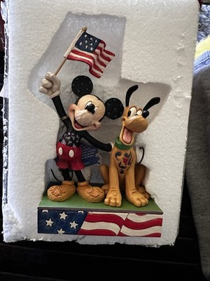 Disney Showcase Collection ''Banner Day'' Quel Grand Jour! Figurine Mickey & Pluto
