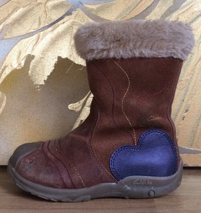 clarks girls boots size 9