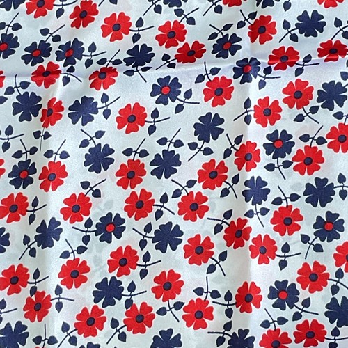 Vintage Scarf 100% Polyester red and blue floral Pattern 47"x10.5" DVNF - Picture 2 of 2