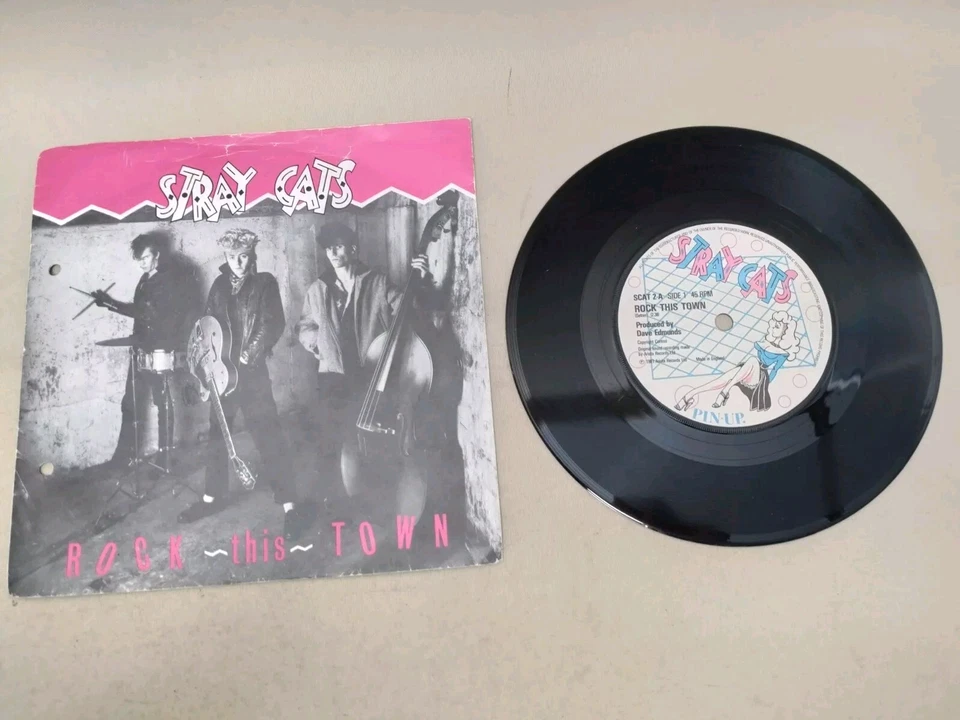Stray Cats Lot of 3 X  7" Vinyl Singles Rock This Town Runaway Boys Rebels Rule Foto 2 de 4