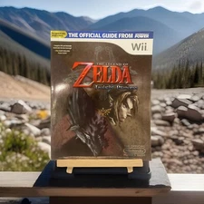 Zelda Twilight Princess Official Nintendo Power Strategy Guide Wii & Poster