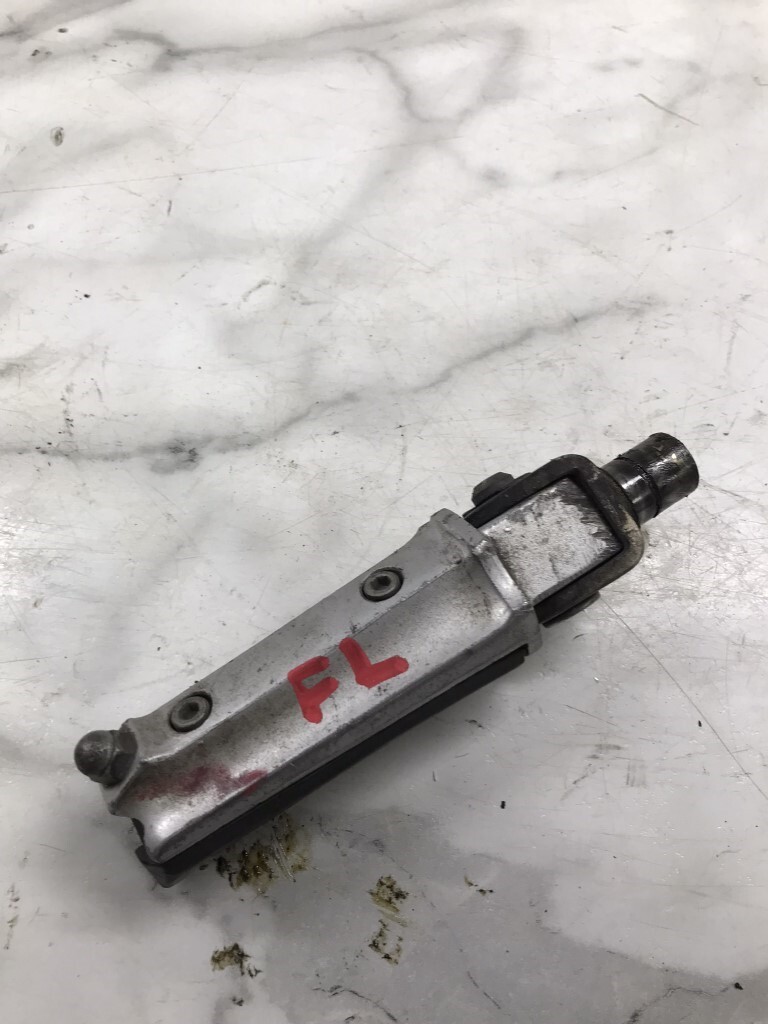 layページ 96 Kawasaki ZX9 ZX 9 900 ZX900 Ninja Rear Back Right Foot