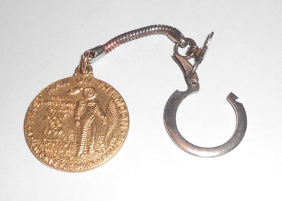 Apollo 11 Commemorative coin key chain July 20 1969