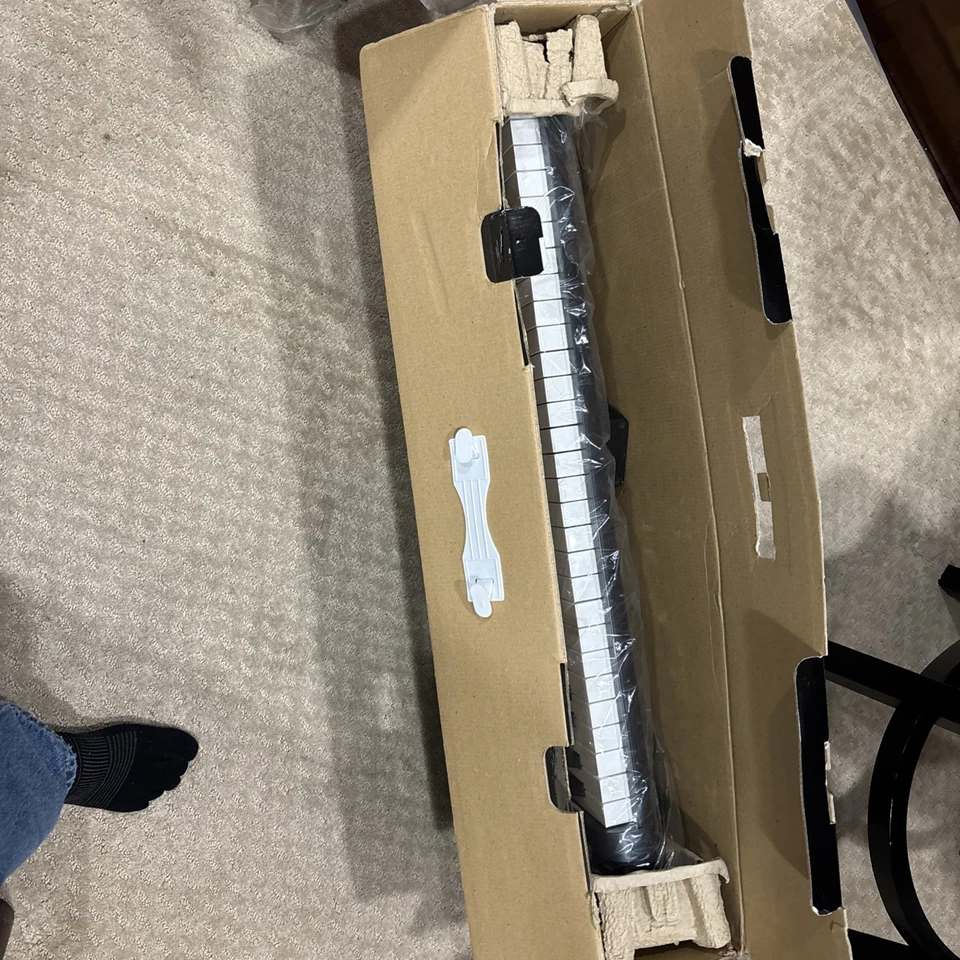 M-Audio Axiom 49 Advanced 49 Key Semi-Weighted USB Midi Controller Pre-owned - Image 4 of 4