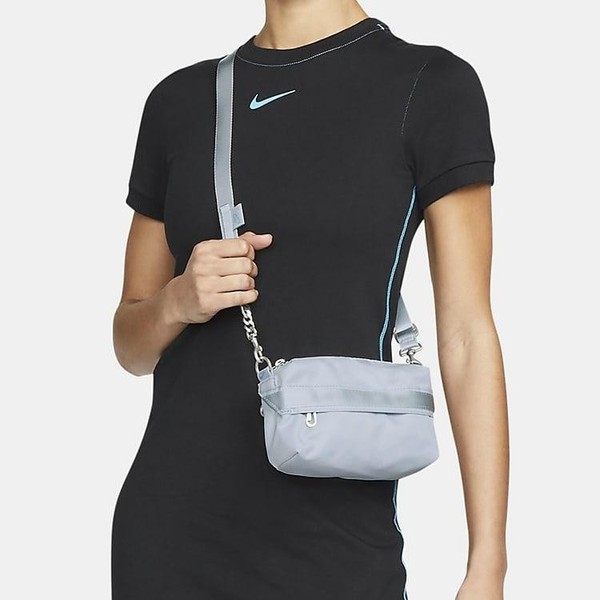 Nike Sportswear Futura Luxe Damen UmhäNgetasche (1L) CW9304-471 Blau Aura-image