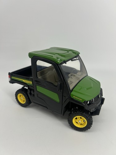 NEW John Deere ERTL 1/16 XUV 835R Gator Die Cast Replica - LP84538 - Picture 9 of 12
