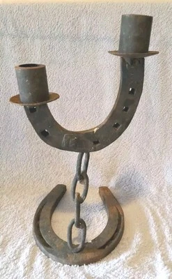 BOUGEOIR ANCIEN BRUTALISTE ART POPULAIRE FER À CHEVAL CHAINE FER FORGÉ HT 32cm - Photo 1/4