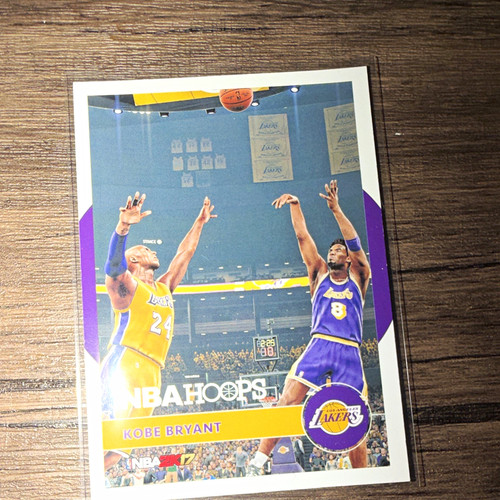 Kobe Bryant #10 2016 Panini Hoops Kobe 2K17 Hoops card