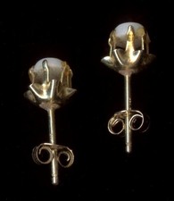 14K Fine Solid Yellow Gold 4mm Round White Fire Lab-Created Opal Earrings KI