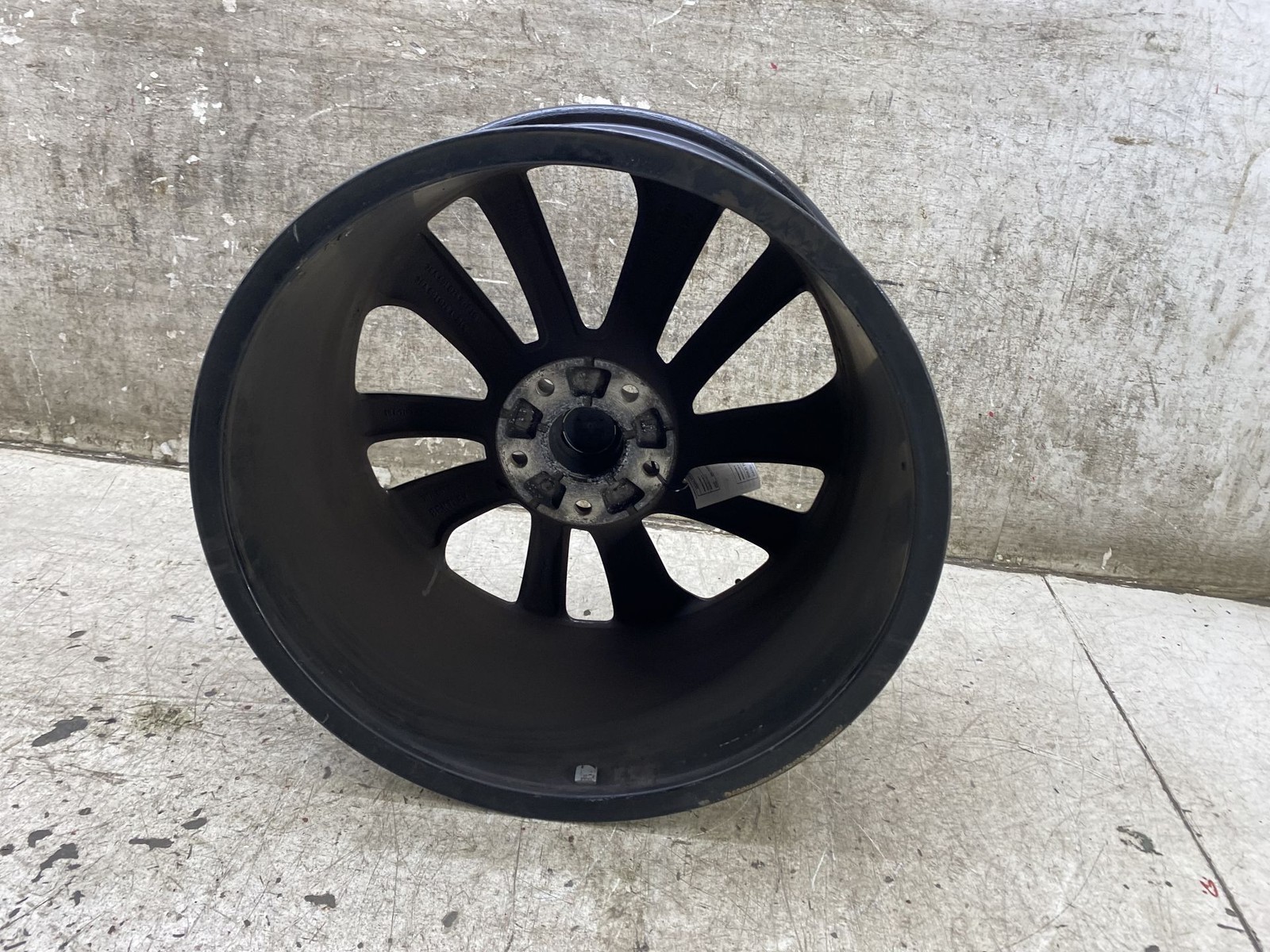 2015-2020 BENTLEY BENTAYGA (D) 21x10 10-SPOKE WHEEL RIM B/P 5x130mm 36A601025C