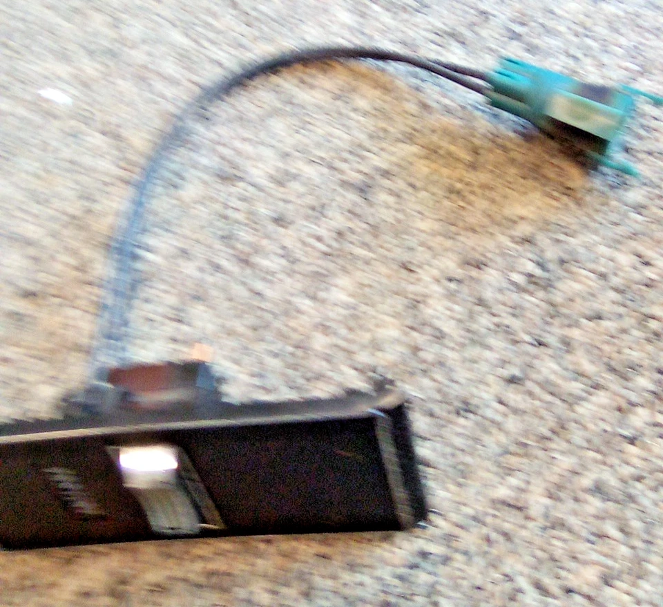 OEM 1969 BUICK ELECTRA 225 ANTENA DE ALIMENTACIÓN TABLERO ARRIBA/ABAJO INTERRUPTOR GM FC-1DG Foto 3 de 4