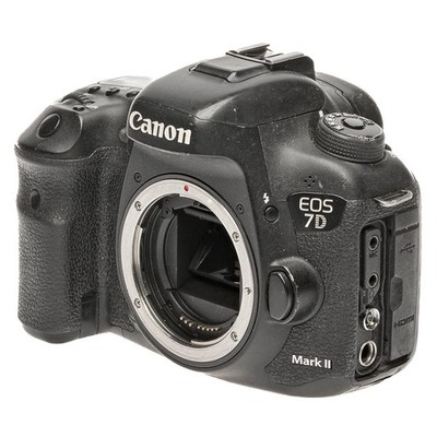 Canon EOS 7D Mark II gebraucht ca. 147.000 Ausl. Kamera