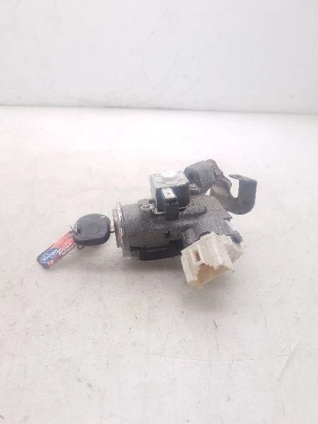 07-21 INTERRUPTOR DE ENCENDIDO TOYOTA TUNDRA CON LLAVE Foto 2 de 4