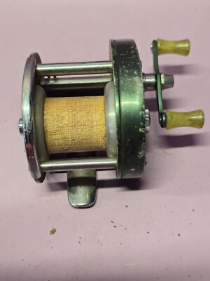 リール Shakespeare 1973 Sportcast MODEL FK Vintage Shakespeare Sportcast Direct Drive Model FK 1973D