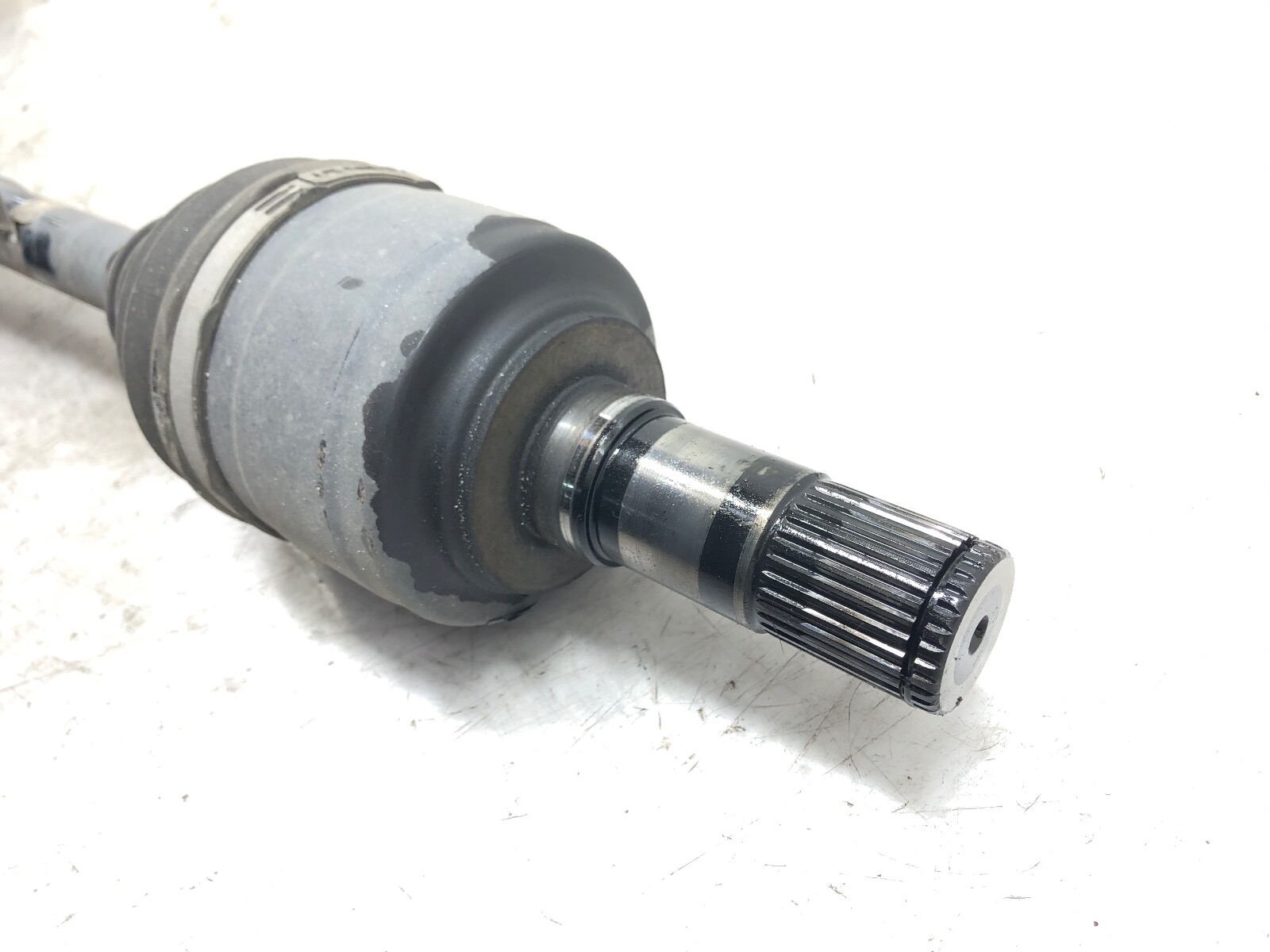 2014-2019 MASERATI GHIBLI LEFT DRIVER REAR CV AXLE SHAFT OEM.