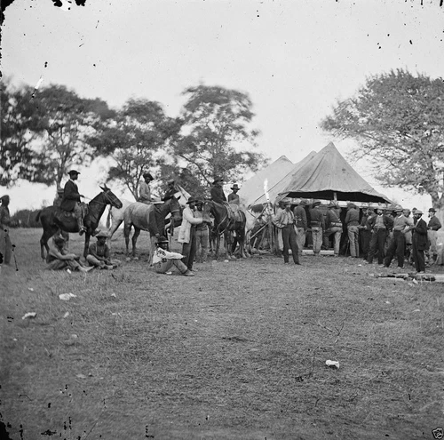 Union Soldiers filling canteens Fredericksburg - 8x10 US Civil War Photo