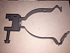 New 50PC B Line BG-32-C1, 2" EMT/Rigid, Beam Fastener, Bolts up to 1/2" Flange 