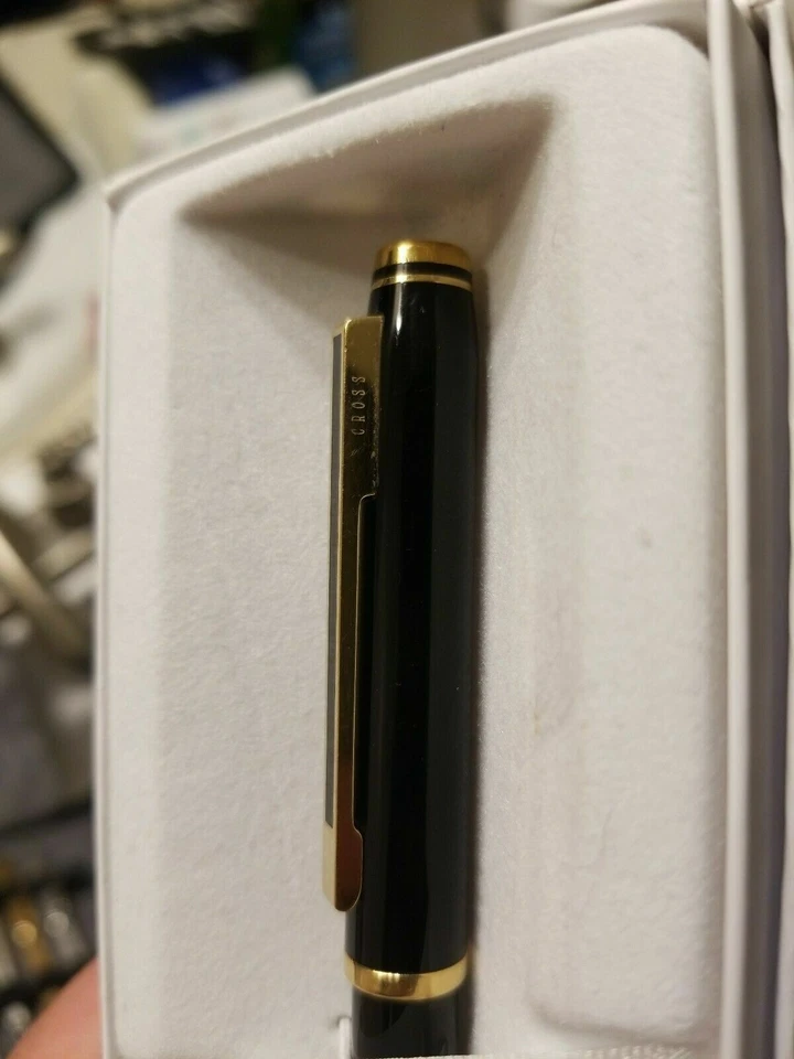 Cross Signature Fountain Pen  Black & Gold 18K Gold Medium Pt Pen New  In Box - Image 2 of 4