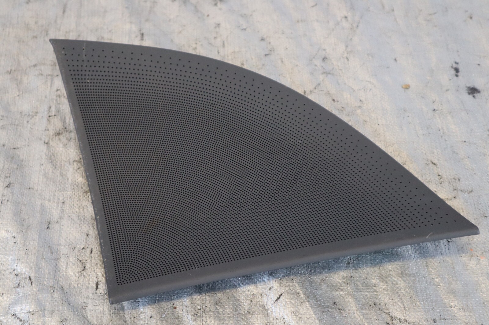 2014 AUDI R8 V8 QUATTRO AWD 4.2L OEM RH PASSENGER REAR SPEAKER COVER #1339