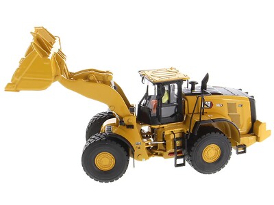 85685 cat 新品未開封　50分の1 Diecast Masters 85685 Cat 982 Xe Rubber Loader 1/50 for sale