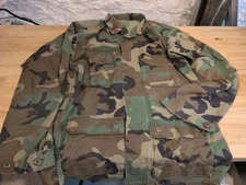 Vintage Army Jacket Mens Large Green Brown Woodland Camo (Patches Removed)