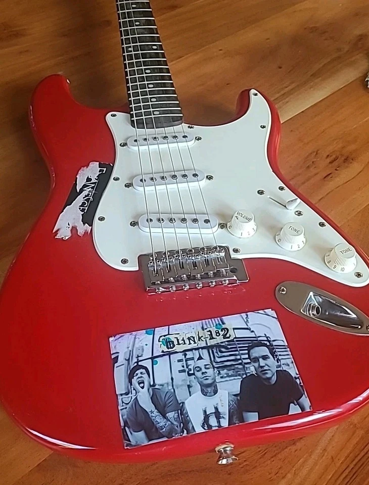 Vintage Squier Strat By Fender - Image 2 of 4