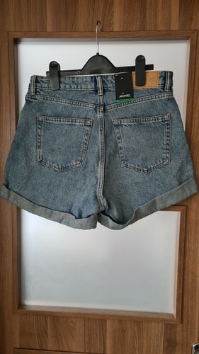MONKI High Waist Blue Denim Shorts BNWT Size W28 - Picture 2 of 6