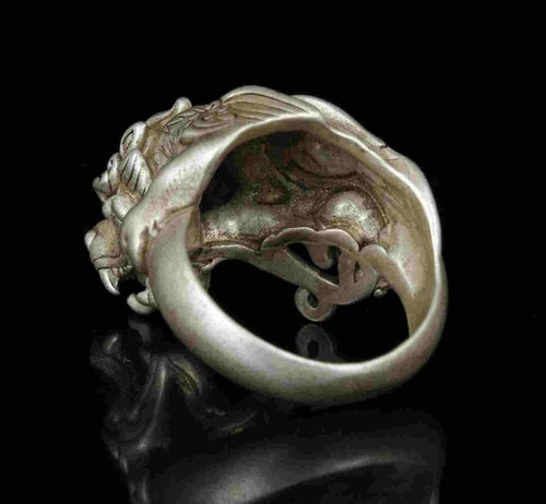 Collect Rarity China Hand-Carved Precious Tibetan Silver Ring PI Xiu Statue - Picture 4 of 5