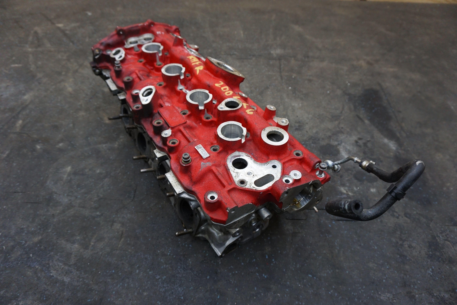 Left Engine Cylinder Head Assembly 320923 OEM Ferrari California T 2015