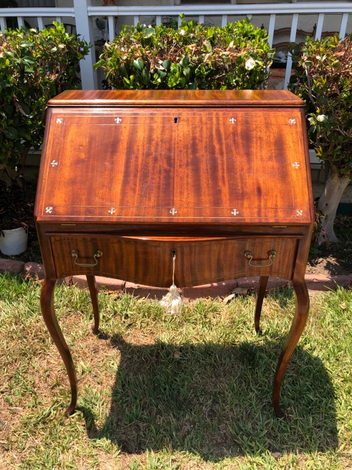 Vintage Small Wooden Inlaid Walnut Secretary Desk - Image 2 of 4