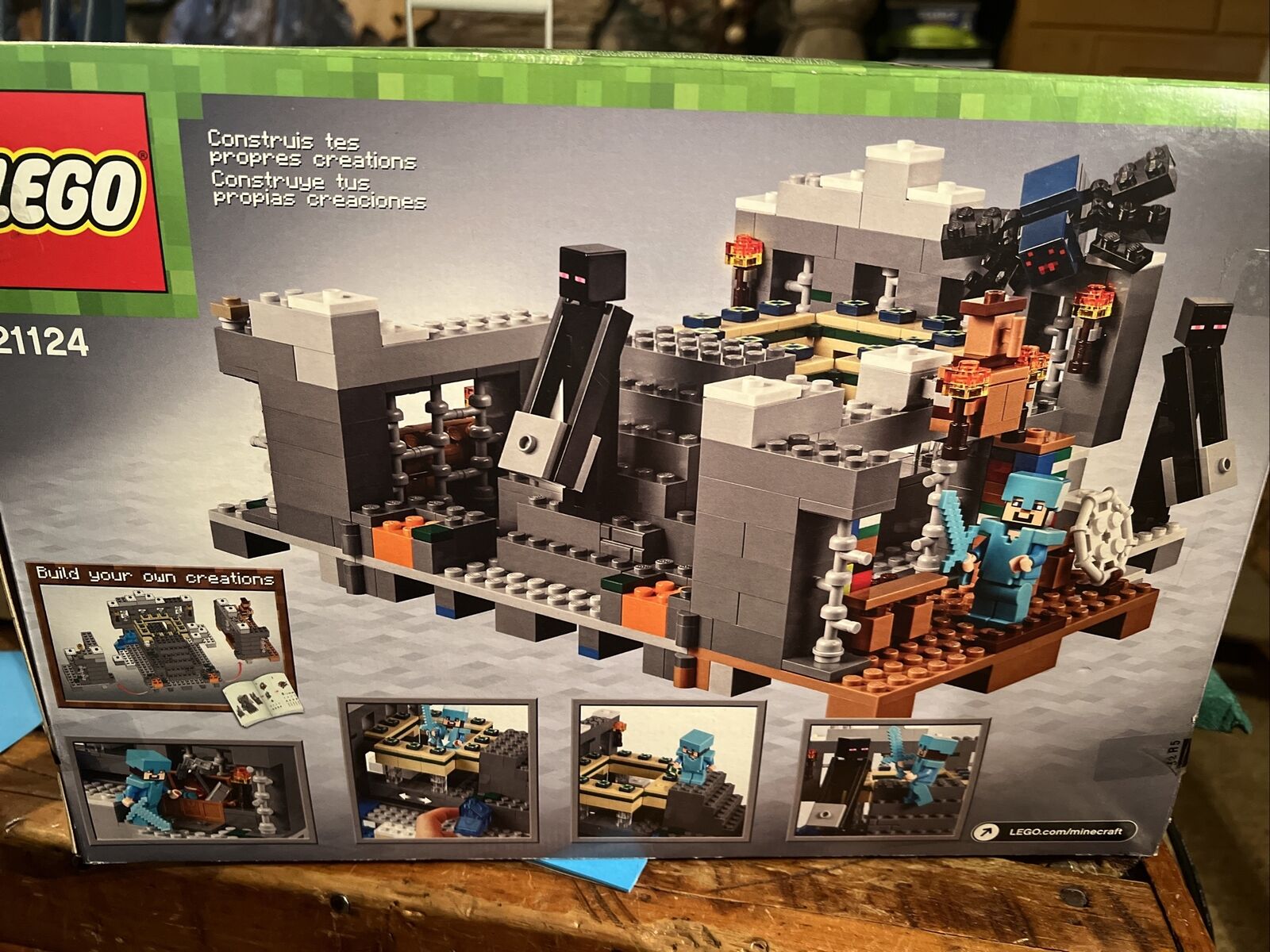 Lego Minecraft The End Portal (21124) 559 Pieces (Box Damage) Retired Brand  New 673419246804