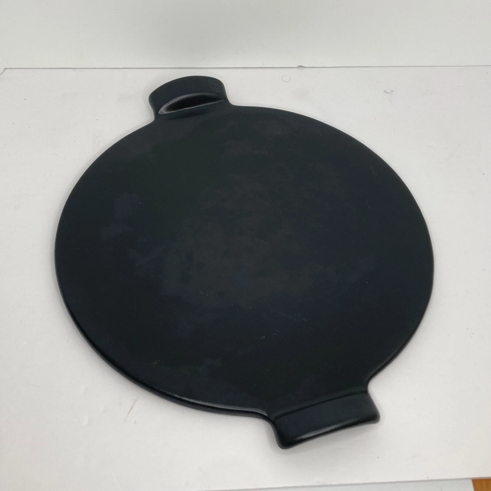 Emile Henry Ceramic bbq / pizza stone 14 inch Made In France Black (36.5 cm)